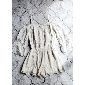 American Eagle White short Romper.  Size XS.
